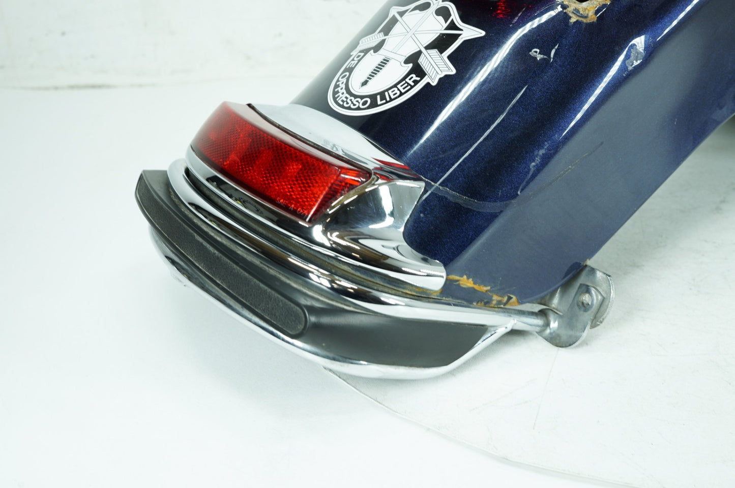 2008 - 2016 Harley-Davidson Touring Electra Glide Ultra Rear Wheel Fender Taillight Brake Lamp 59579-09
