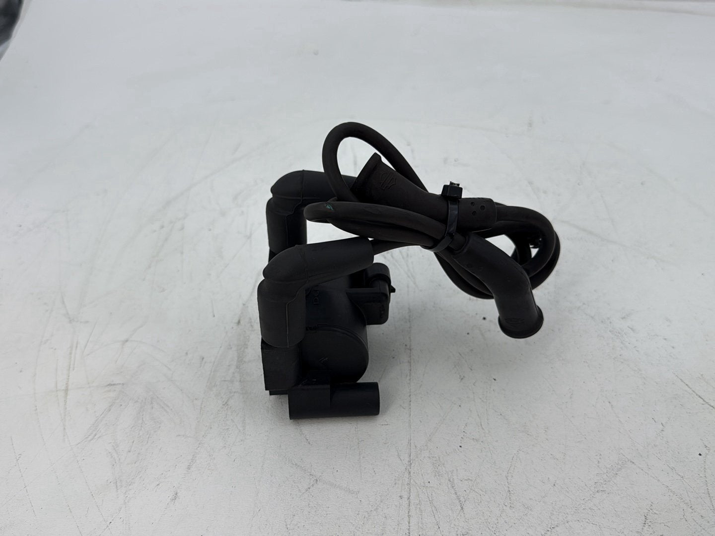 2011 Harley Electra Glide Ultra FLHTK OEM Ignition Coil Spark Igniter