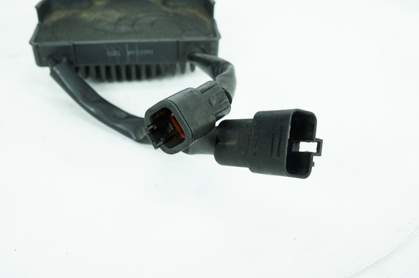 1999 - 2006 Harley-Davidson Dyna Low Rider Voltage Regulator Rectifier  74631-04