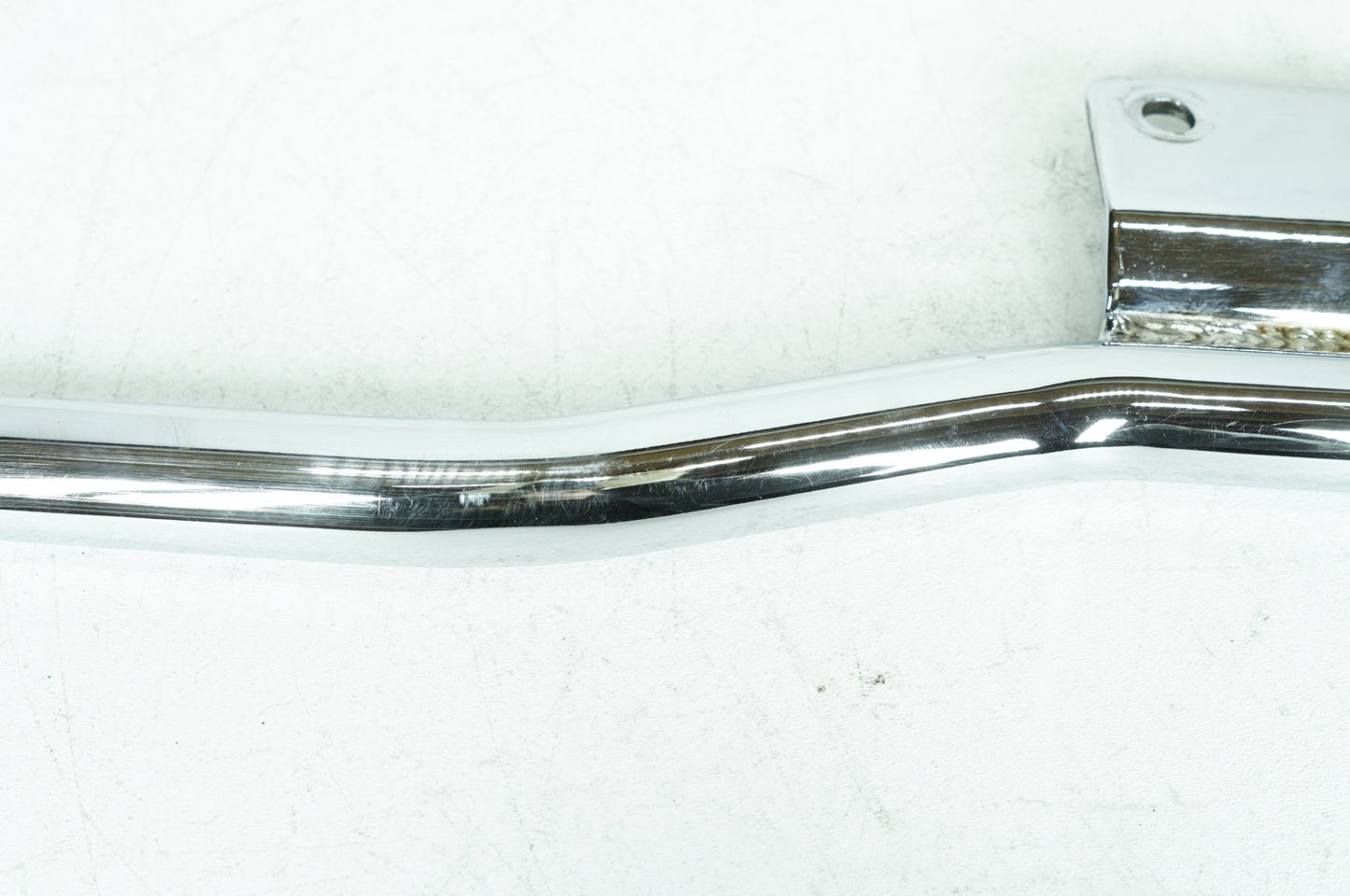 2010 Harley Softail FLSTC Heritage Classic OEM Exhaust Muffler Interconnect Bracket Support Bar