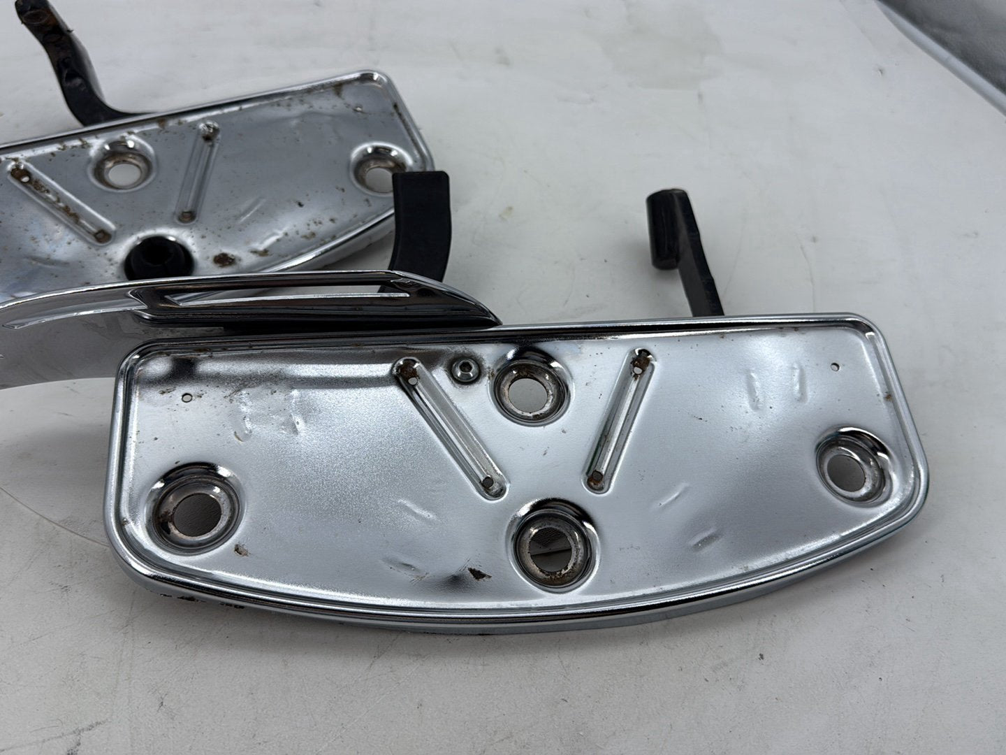 2005 Harley Road Glide Touring FLTRI OEM Left Right Driver Floorboard Foot Rest