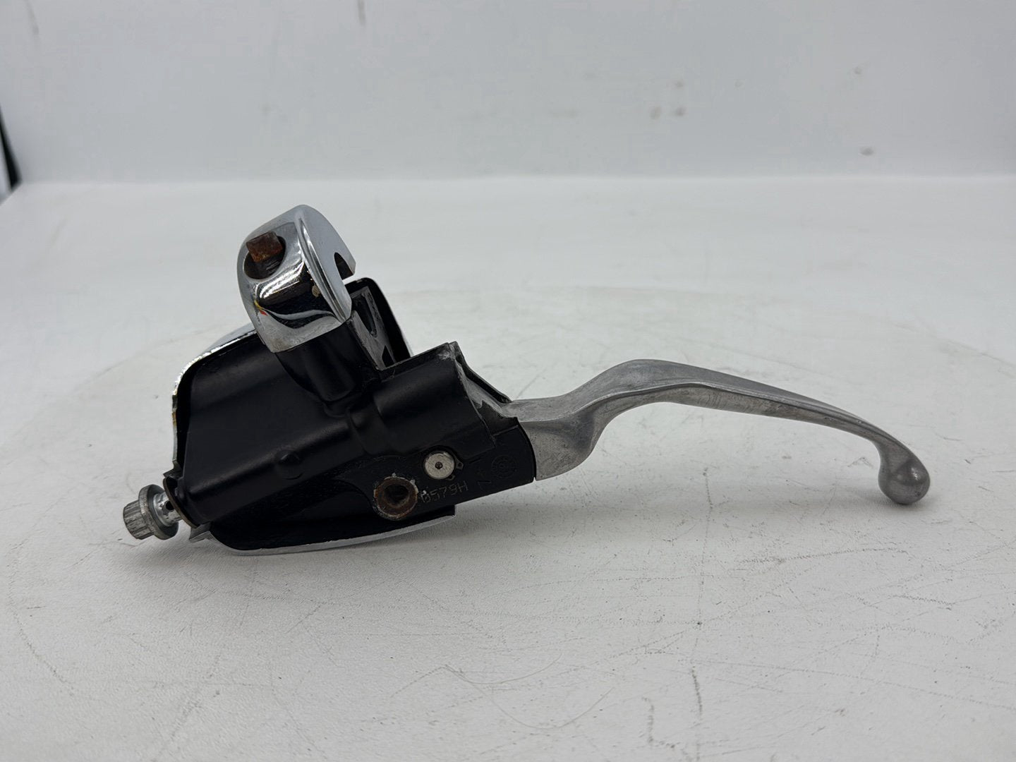 2007 - 2012 Harley-Davidson Dyna Super Glide Front Right Brake Lever Master Cylinder 45019-08A