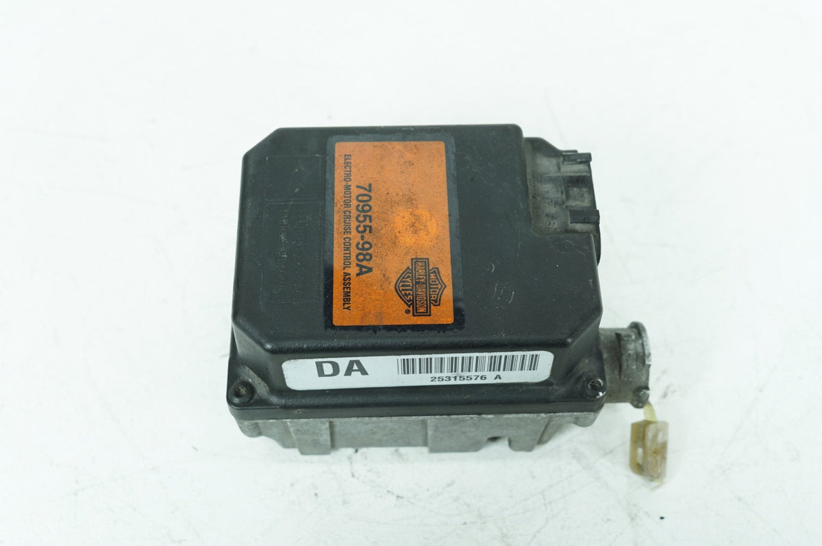 2000 Harley Touring Electra Glide Ultra OEM Cruise Control Actuator Servo Motor