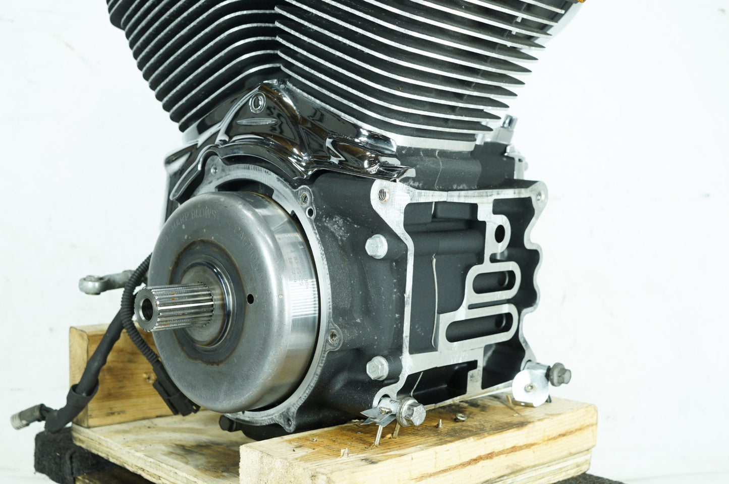 2007 - 2012 Harley-Davidson Touring Electra Glide Ultra EFI Twin Cam 96 Engine Motor 19261-08