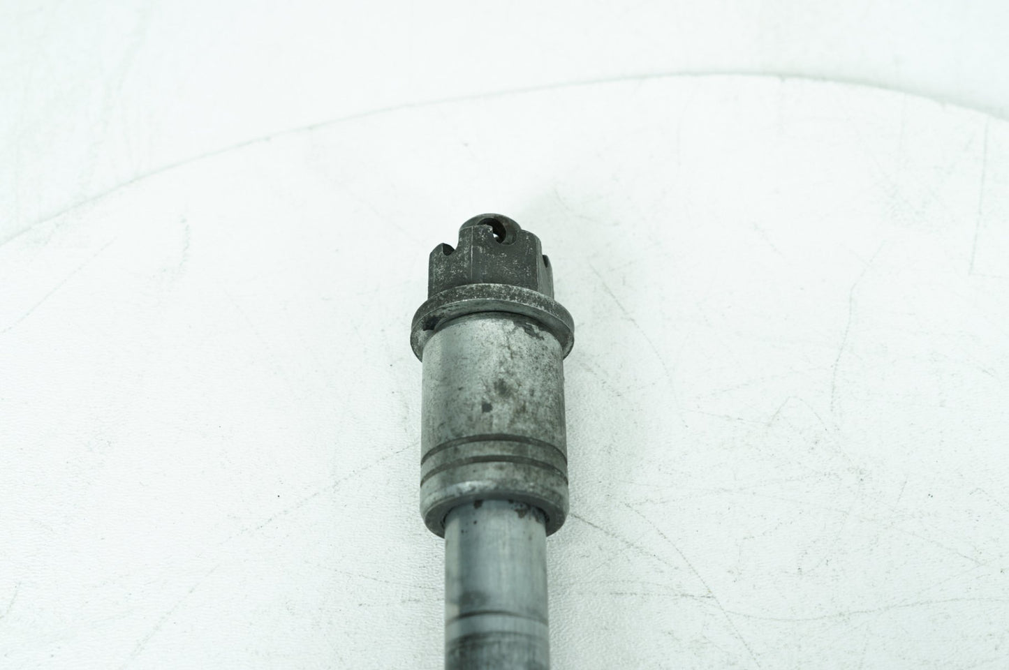 1999 - 2006 Harley-Davidson Touring Road King Classic Rear Wheel Axle Bolt Shaft  	41110-89