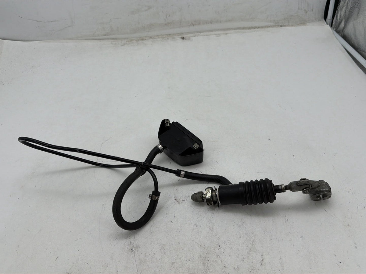 92 Harley Electra Glide Touring Classic OEM Rear Brake Master Cylinder Reservoir
