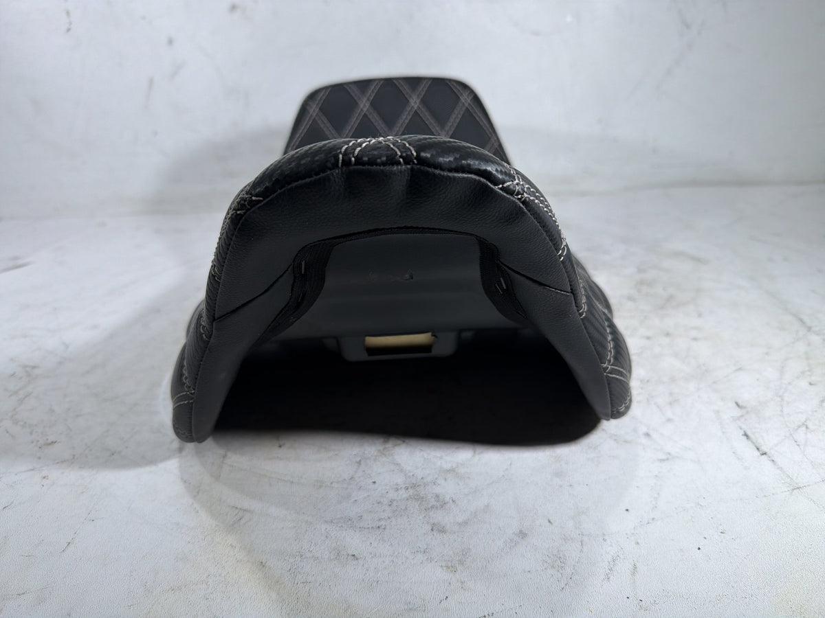 2009 Harley Street Glide Touring FLHX Passenger Rider Driver Seat Saddle
