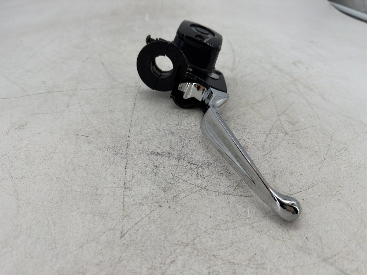 2004 Harley Heritage Softail Classic OEM Front Right Brake Lever Master Cylinder