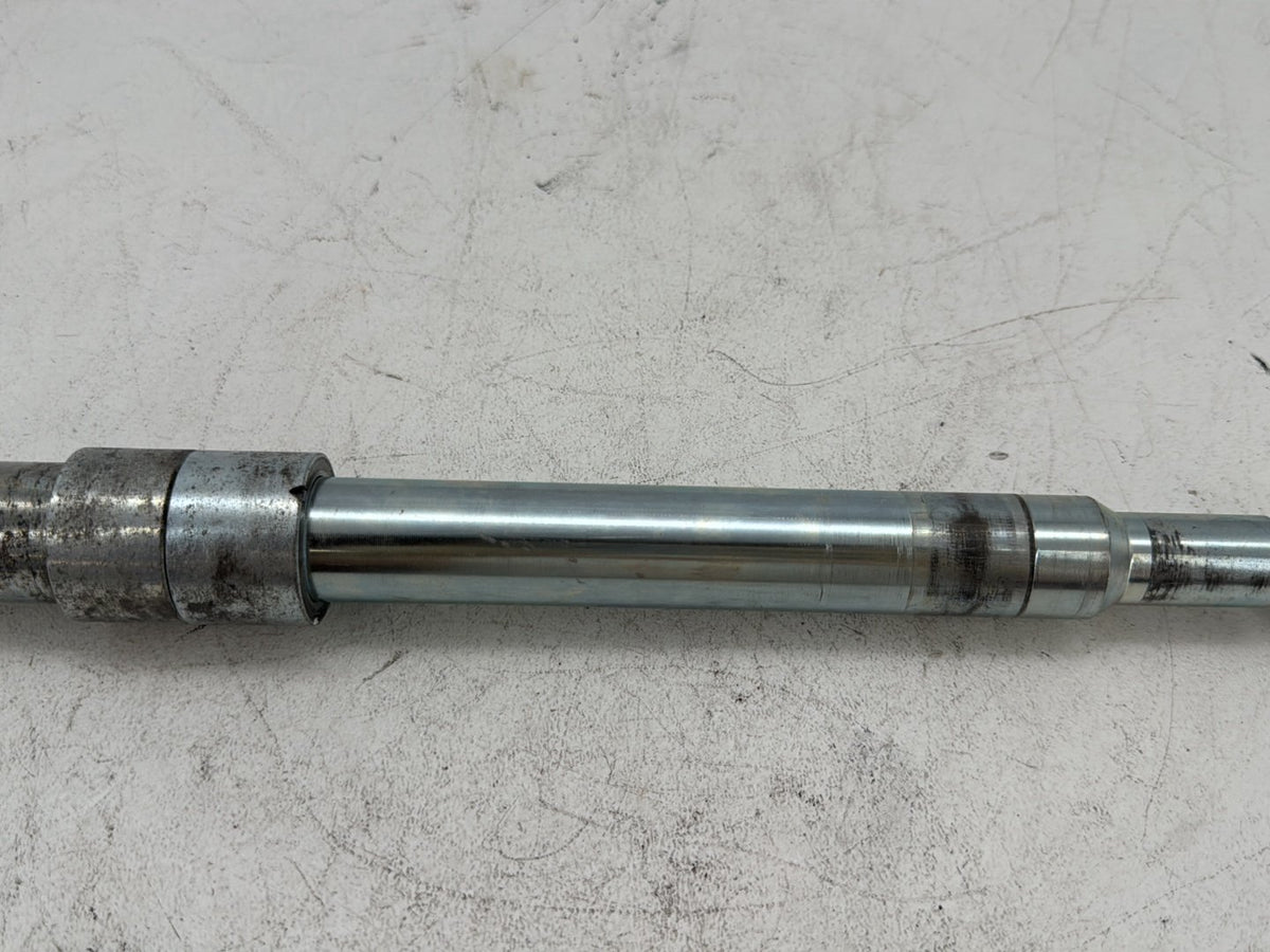 2006 Harley Street Glide Touring FLHXI OEM Front Wheel Axle Bolt Shaft
