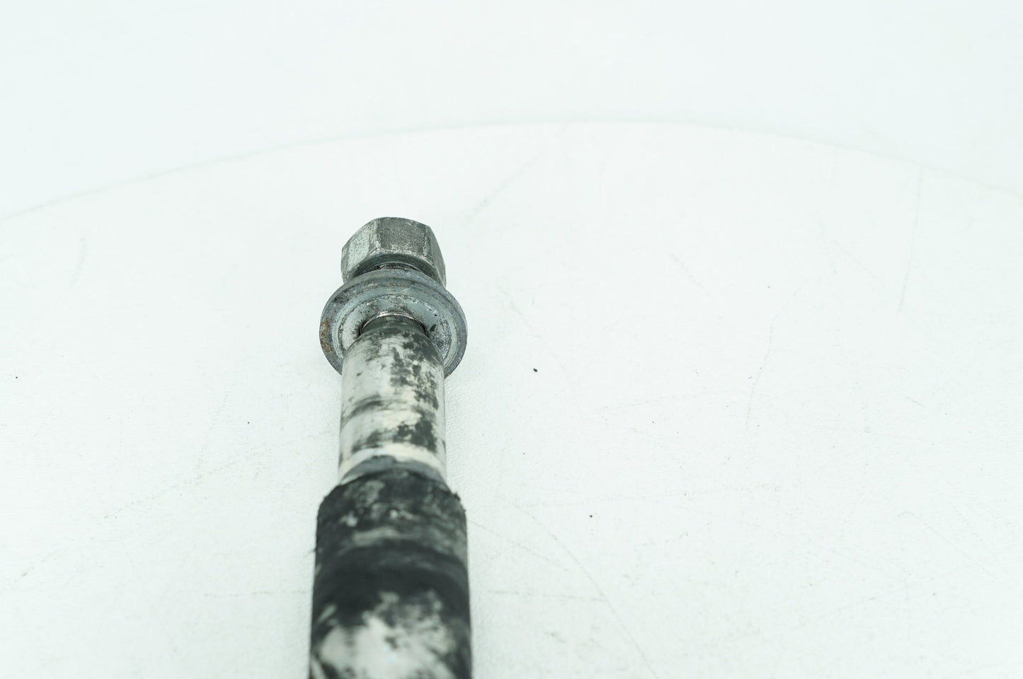 2007 - 2012 Harley-Davidson Touring Electra Glide Front Wheel Axle Bolt Shaft 43364-00