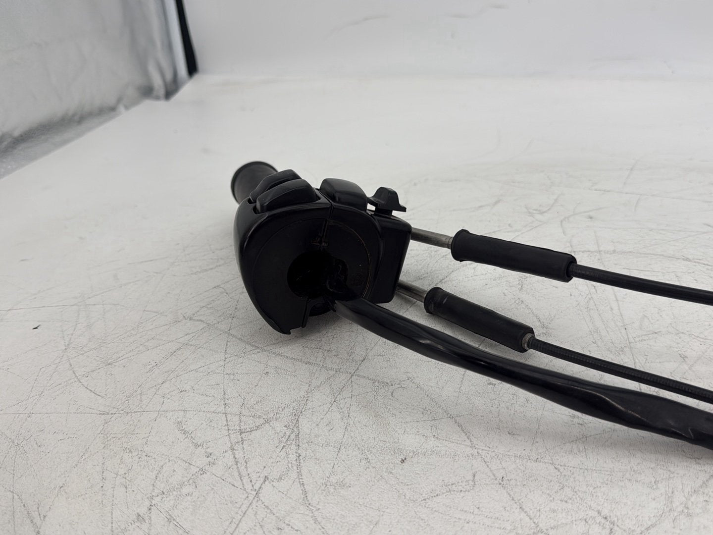 2004 Harley Touring FLHT Electra Glide OEM Right Engine Start Kill Switches Controls
