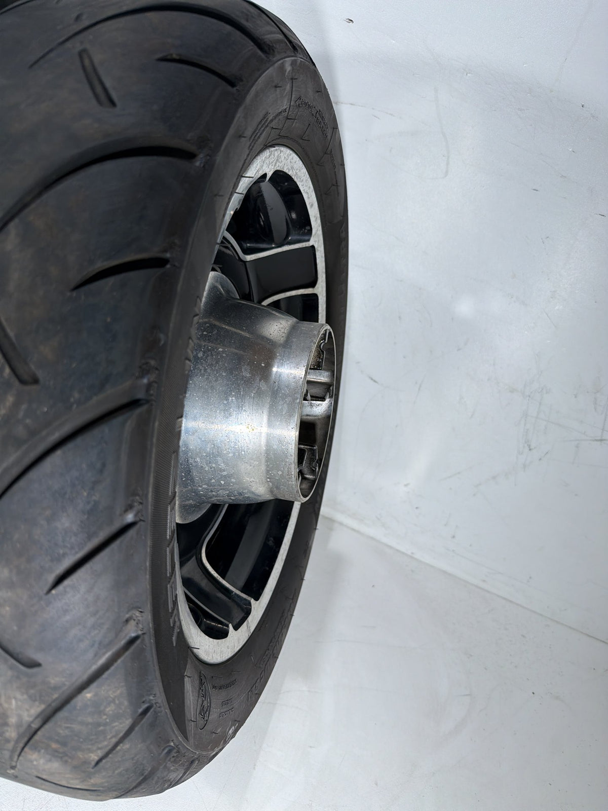 2009 Harley Street Glide Touring FLHX OEM Front & Rear Wheel Rim Tire 17" 16"
