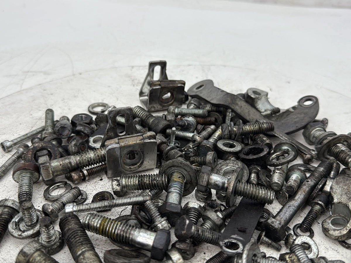00 Harley Touring FLHTCUI Electra Glide Ultra OEM Hardware Bolts Nuts & Brackets