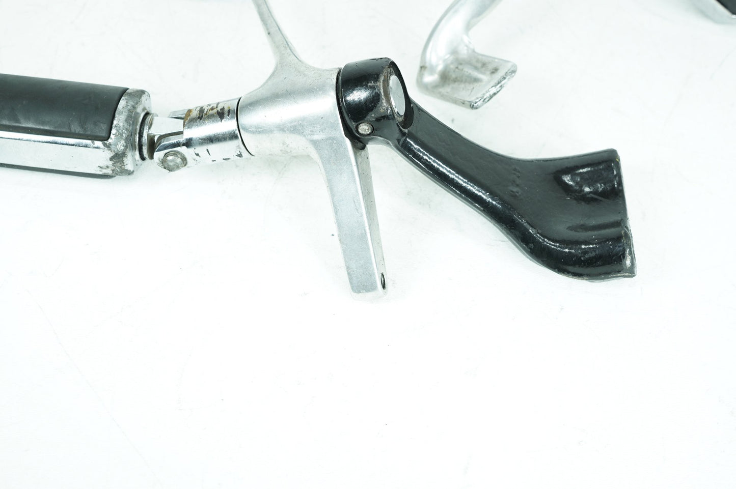 2004 - 2013 Harley-Davidson Sportster Custom Left Right Foot Brake Control Pegs 42971-04