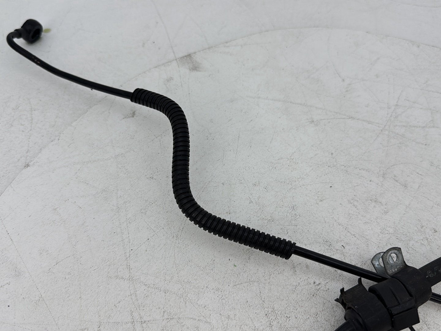 1999 - 2006 Harley-Davidson Touring Electra Glide Ultra Rear Brake Hose Line Pipe 40971-00B