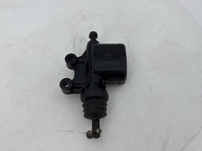 2007 - 2011 Harley-Davidson Touring Electra Glide Ultra Rear Brake Master Cylinder Reservoir 41763-08B