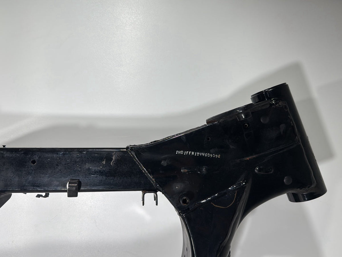 1999 - 2006 Harley-Davidson Touring Electra Glide Classic Body Main Frame Chassis CLN CLR 47900-99B