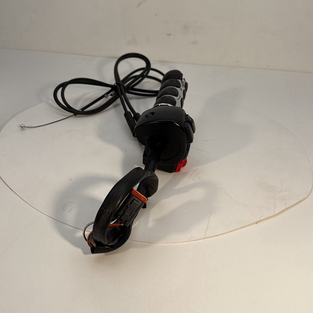 1984 - 1998 Harley-Davidson Touring Road King Police Right Engine Start Kill Switches Controls   71564-96