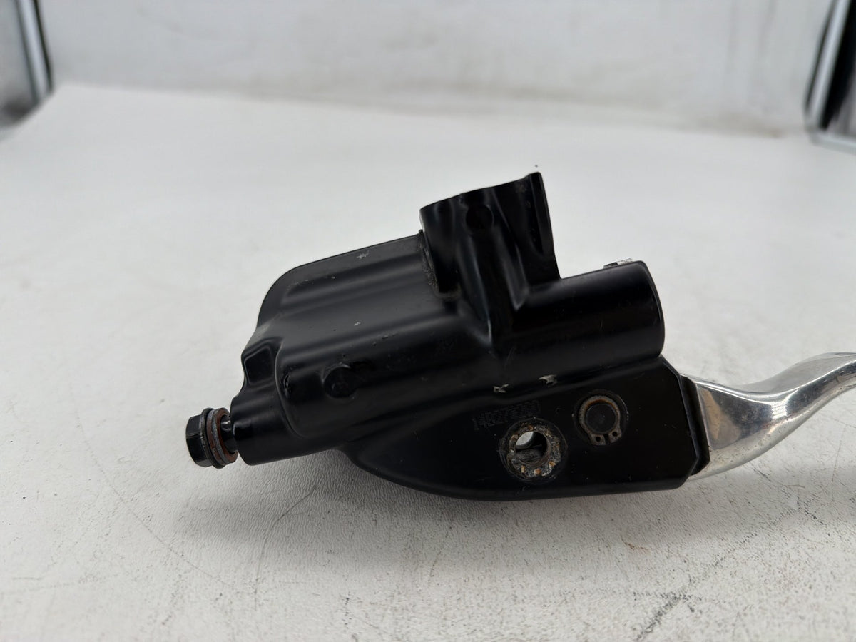 14 Harley Electra Glide Touring OEM Front Left Hand Clutch Lever Master Cylinder