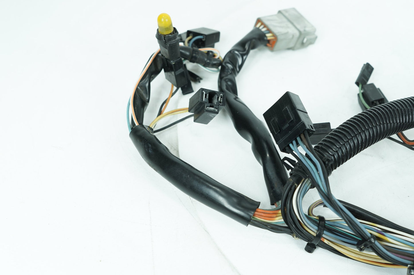 1999 - 2006 Harley-Davidson Touring Electra Glide Classic Front Sub Wiring Harness Loom Interconnect  	70232-03
