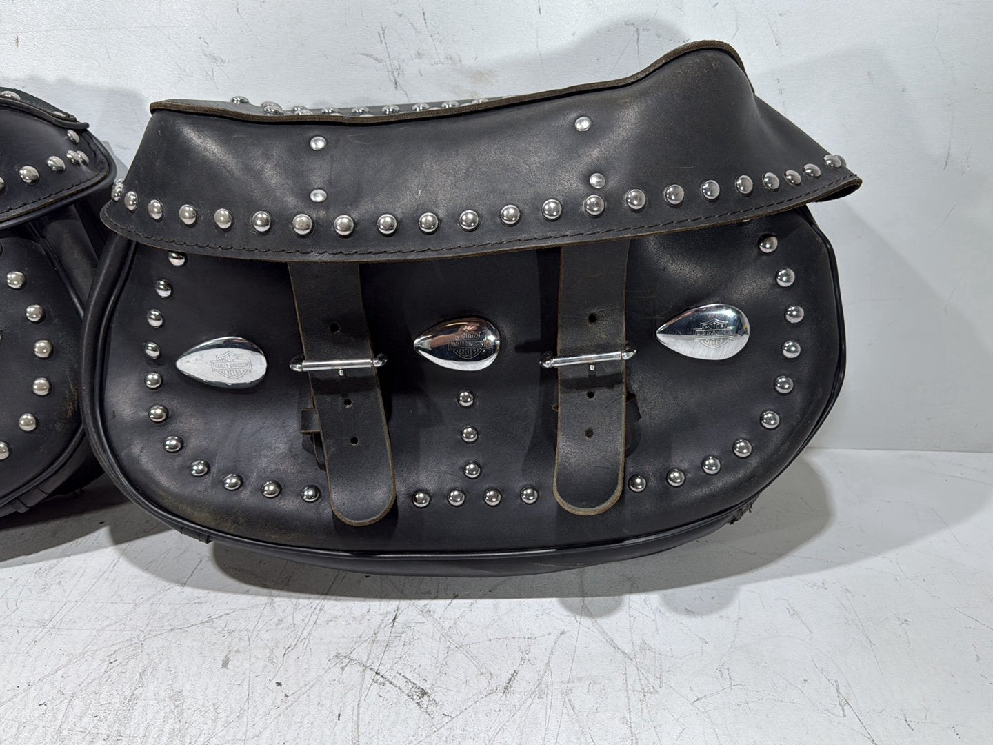 1991 Harley Heritage Softail Classic FLSTC OEM Rear Left Right Saddlebags Luggage Leather