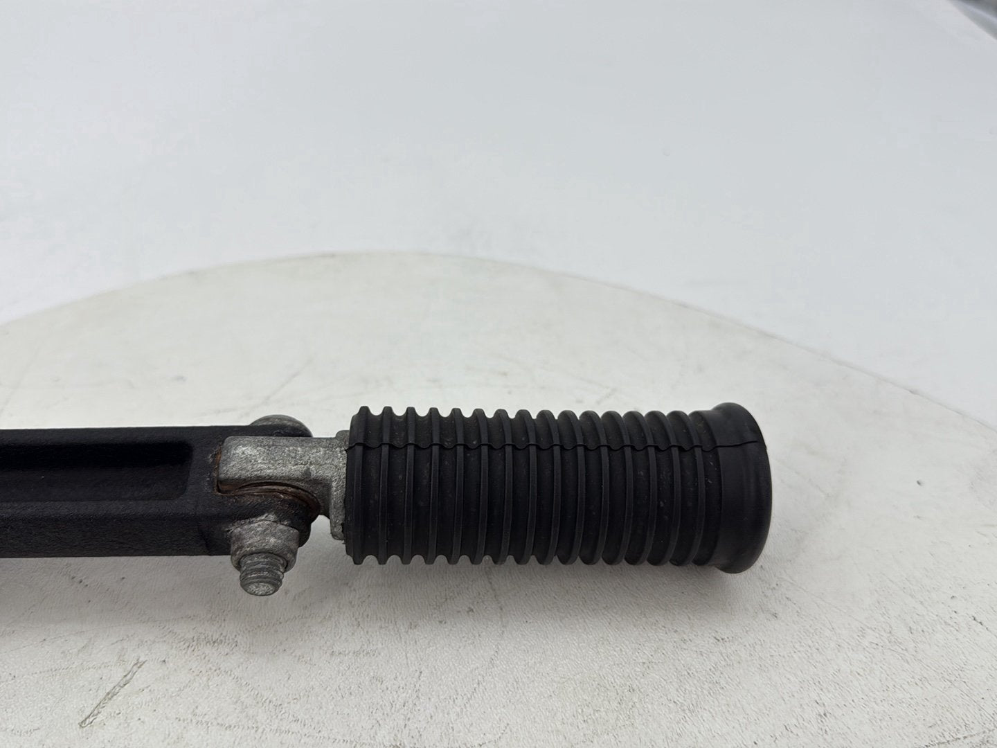 2012 Harley Dyna Fat Bob FXDF 103 OEM Passenger Left & Right Foot Pegs