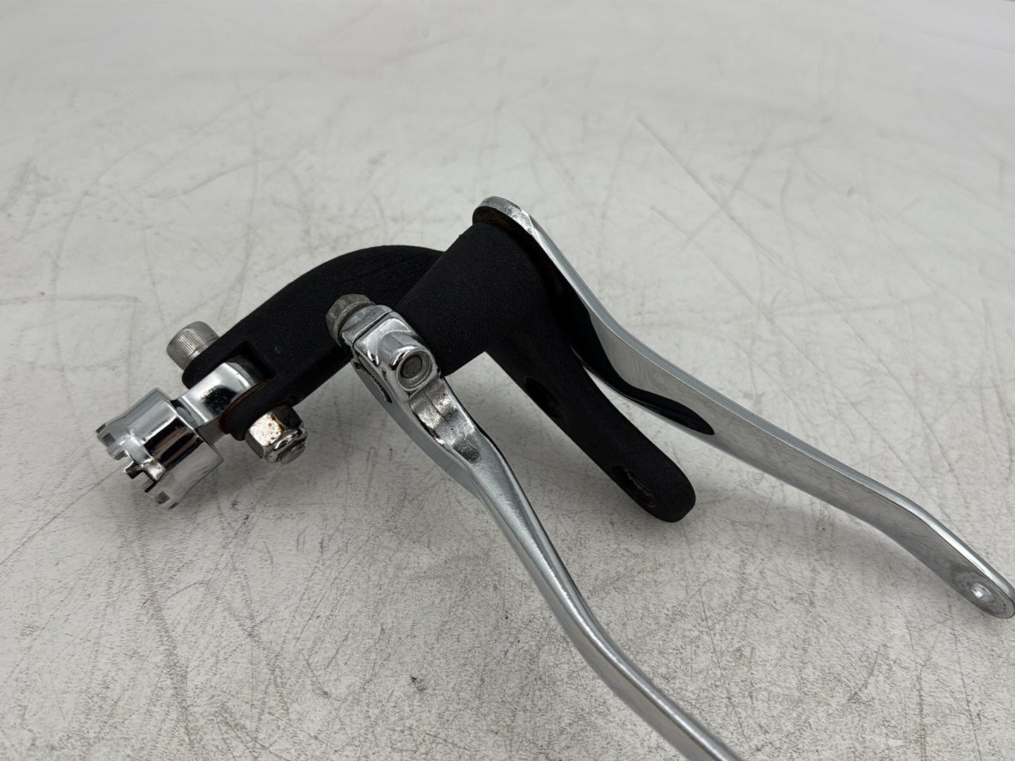 2010 Harley Dyna Fat Bob FXDF OEM Left Driver Foot Controls Peg Rest