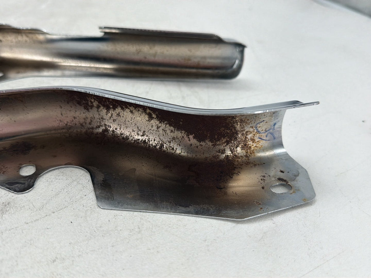 2006 Harley Electra Glide Touring Ultra FLHTCUI OEM Rear Left Right Fender Struts Bracket