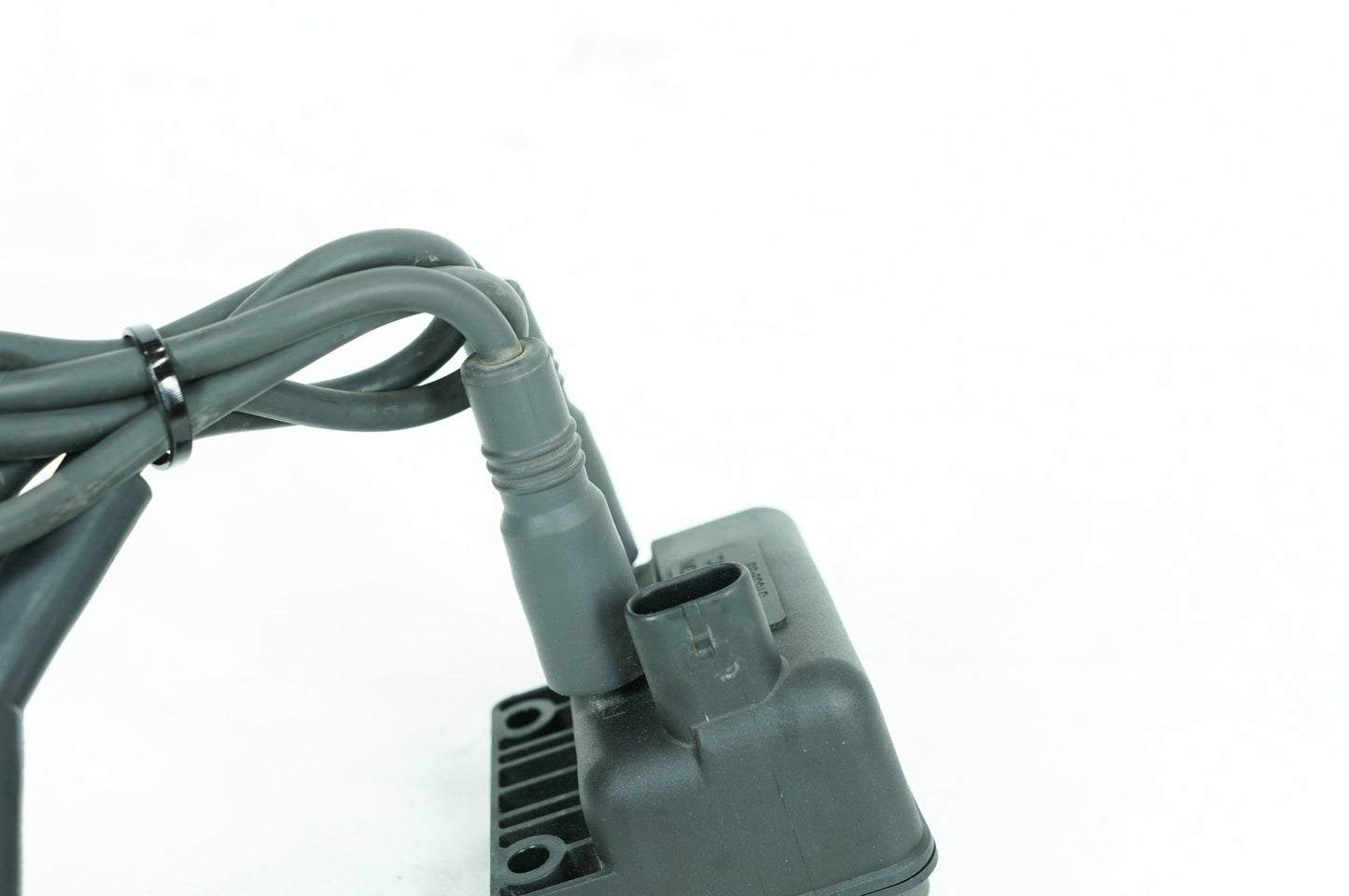 1999 - 2006 Harley-Davidson Touring Electra Glide Ultra Ignition Coil Spark Plugs Cable 31639-99