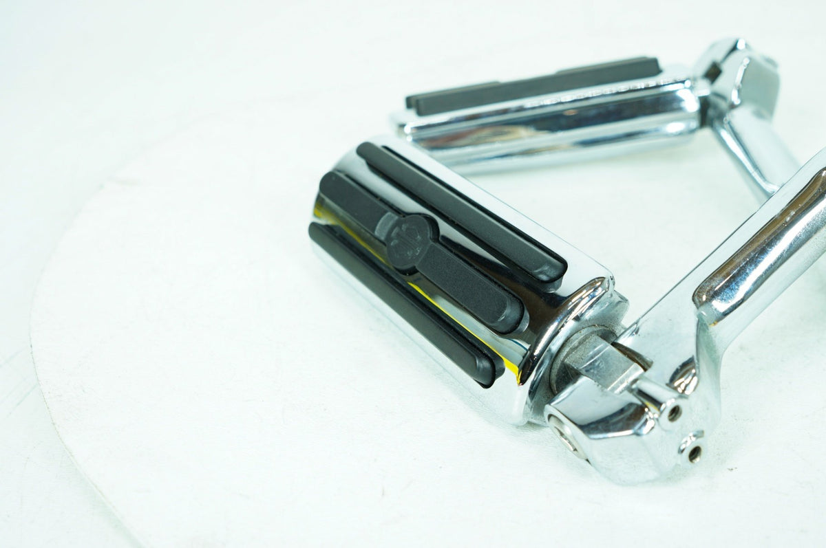 2017 Harley Touring Electra Glide Ultra OEM Front Right Left Highway Foot Pegs