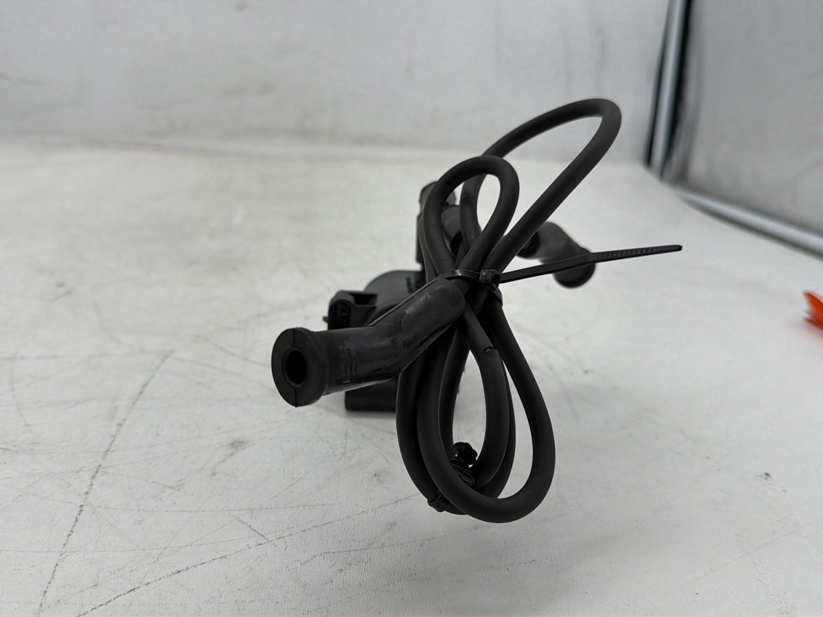 2011 Harley Electra Glide Touring Ultra OEM Ignition Coil Spark Plugs Cable