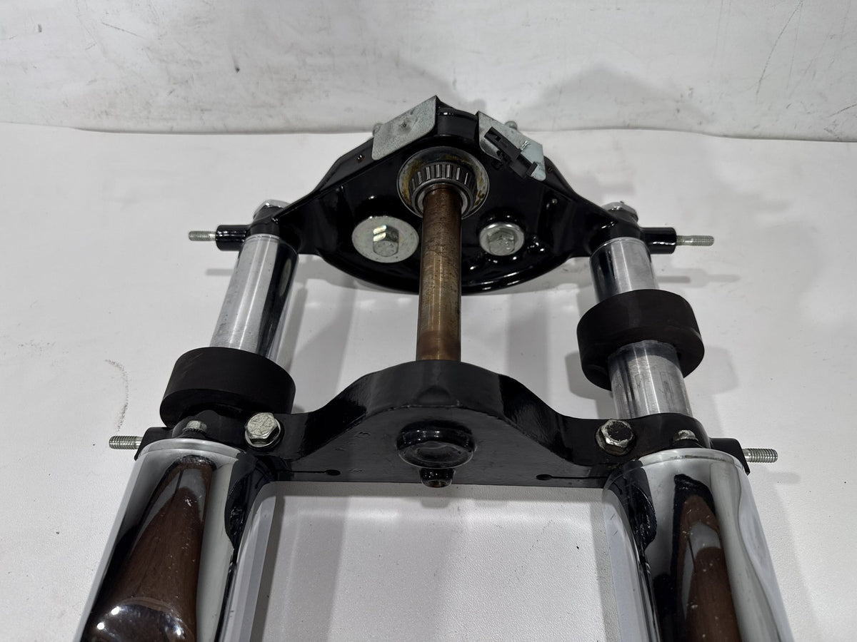 04 Harley Road King Touring OEM Front Triple Tree Set & LH RH Fork Legs Sliders