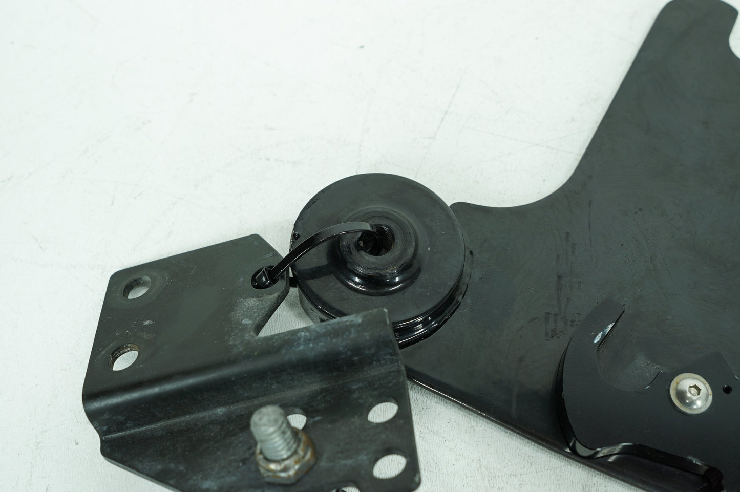 2007 - 2011 Harley-Davidson Touring Street Glide Left & Right Saddlebag Mount Brackets 53758-96C