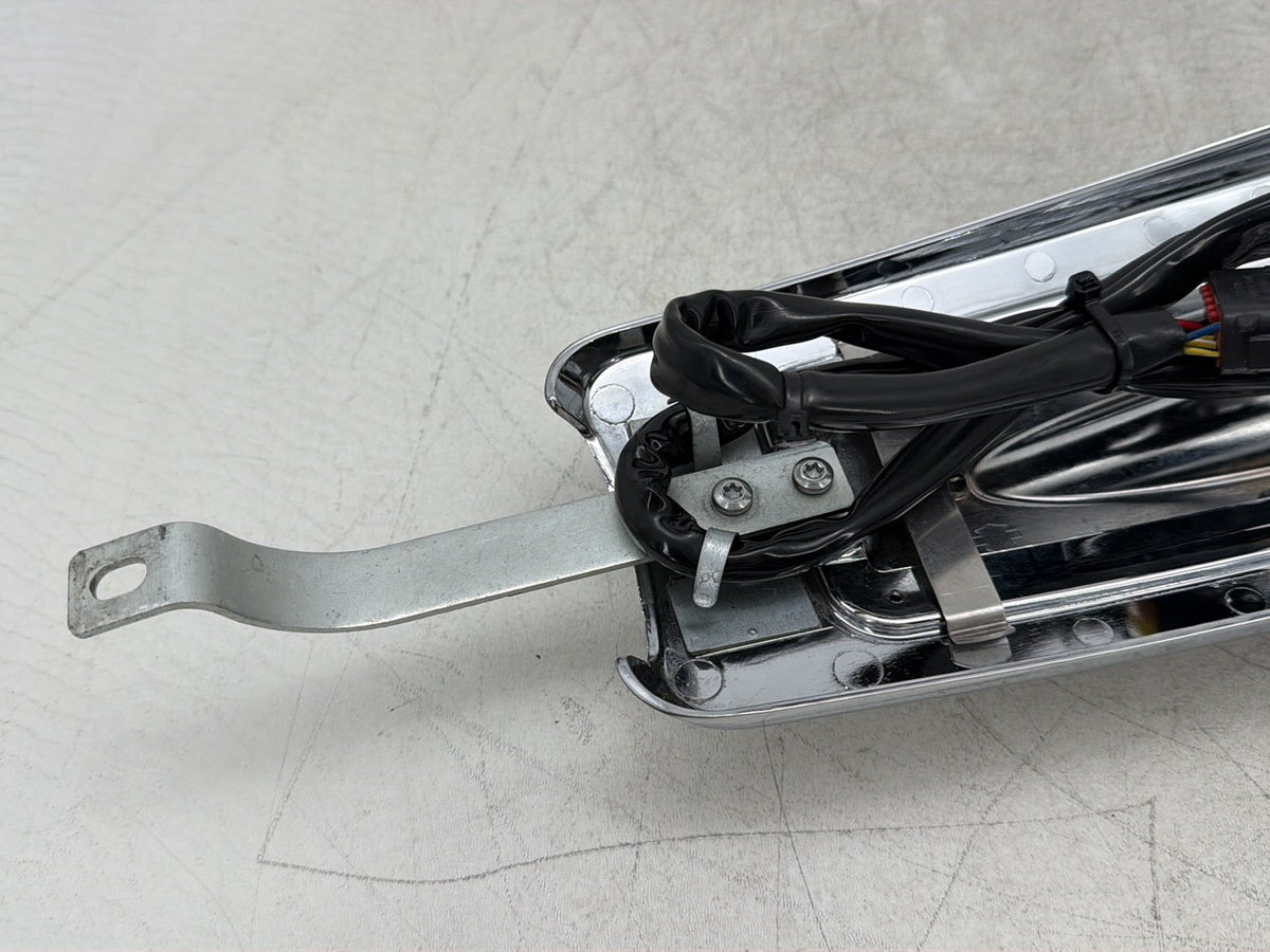 2013 Harley Electra Glide Touring CVO Eagle OEM Fuel Gas Tank Dash Console NOKey