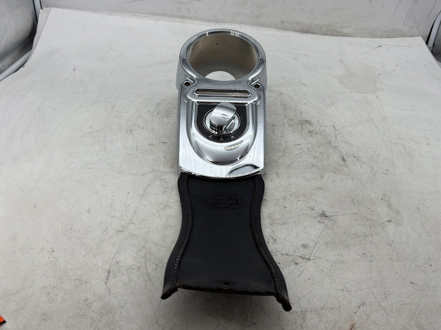 2012 Harley Dyna FXDF Fat Bob OEM Fuel Gas Tank Dash Console NOKey