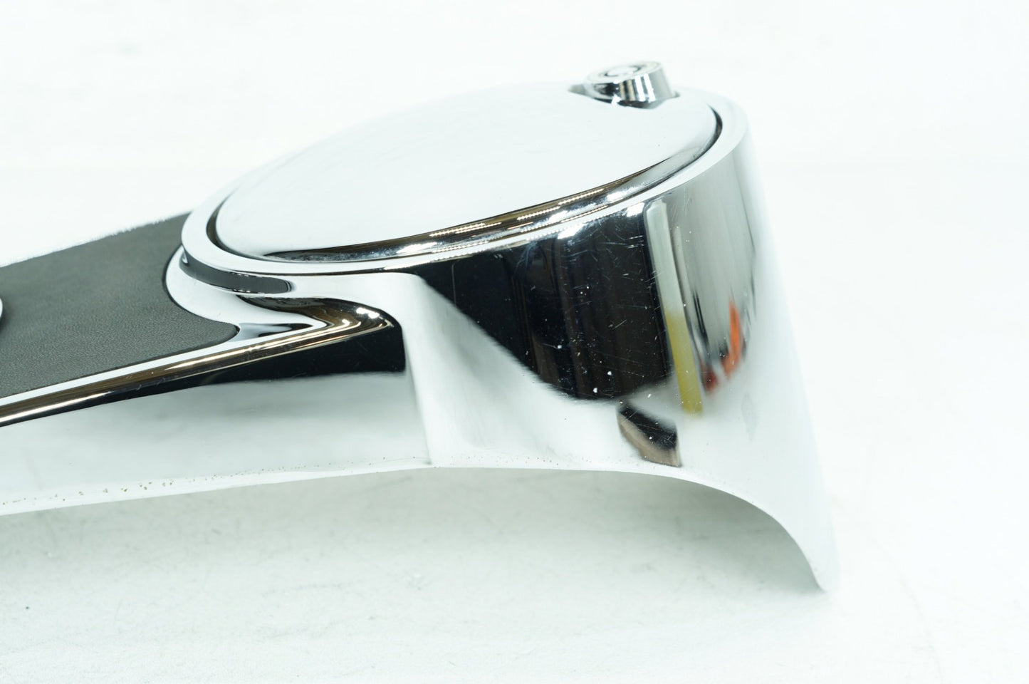 1999 - 2006 Harley-Davidson Touring Electra Glide Fuel Gas Tank Dash Console NOKey 61270-98A