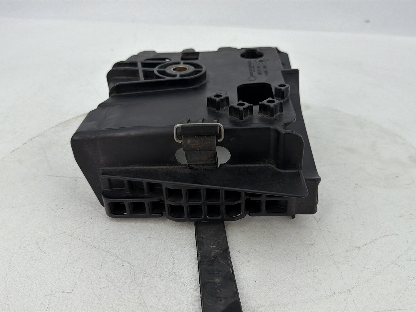 2007 - 2017 Harley-Davidson Dyna Super Glide Custom Battery Tray Bracket Holder Carrier 70379-06