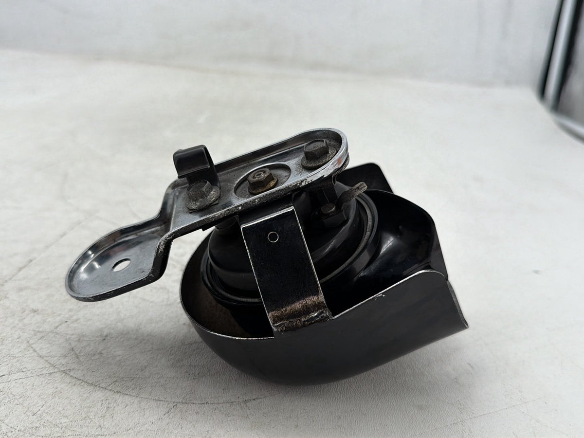 2008 Harley Dyna Fat Bob FXDF OEM Signal Horn Klaxon Beep
