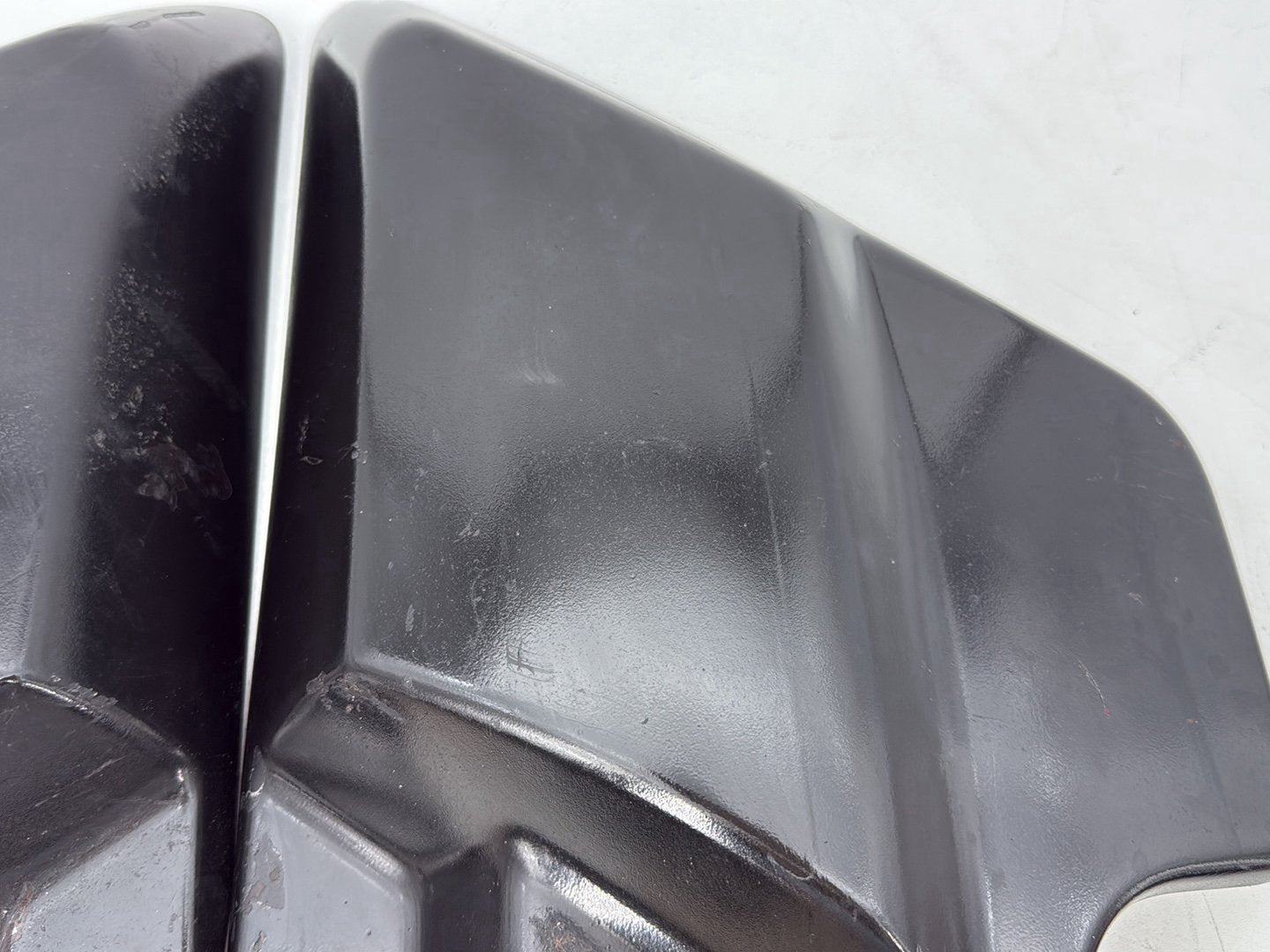 2011 Harley Electra Glide Ultra FLHTK OEM Left Right Side Fairing Cover