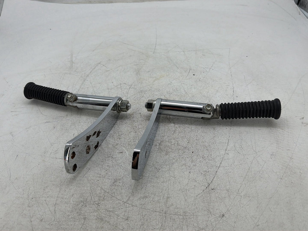 2006 Harley Dyna Super Glide FXDI OEM Front Right Left Highway Foot Pegs