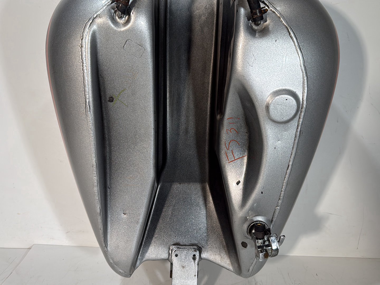 1984 - 1998 Harley-Davidson Touring Electra Glide Classic Fuel Gas Tank Gasoline Reservoir w/ Petcock Valve