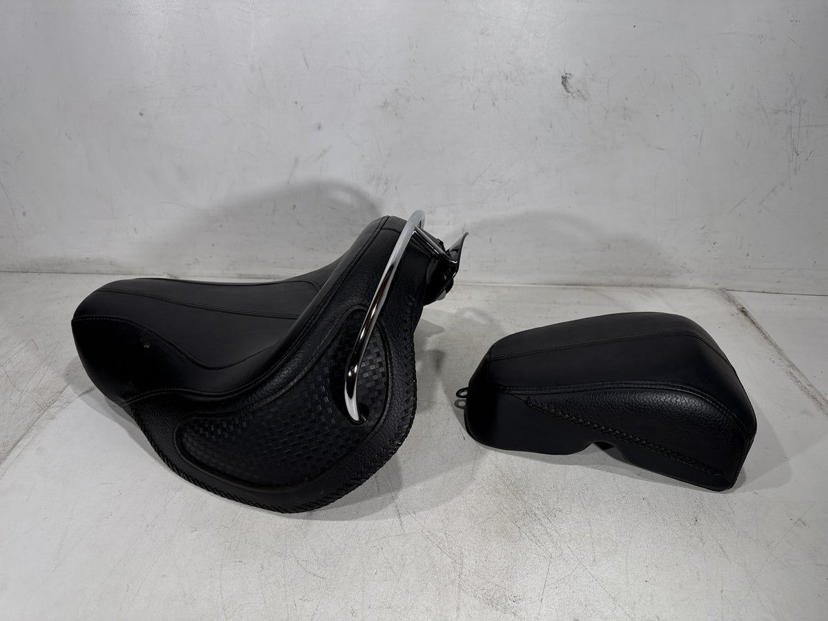2011 Harley Softail Deluxe FLSTN OEM Passenger Rider Driver Seat Saddle