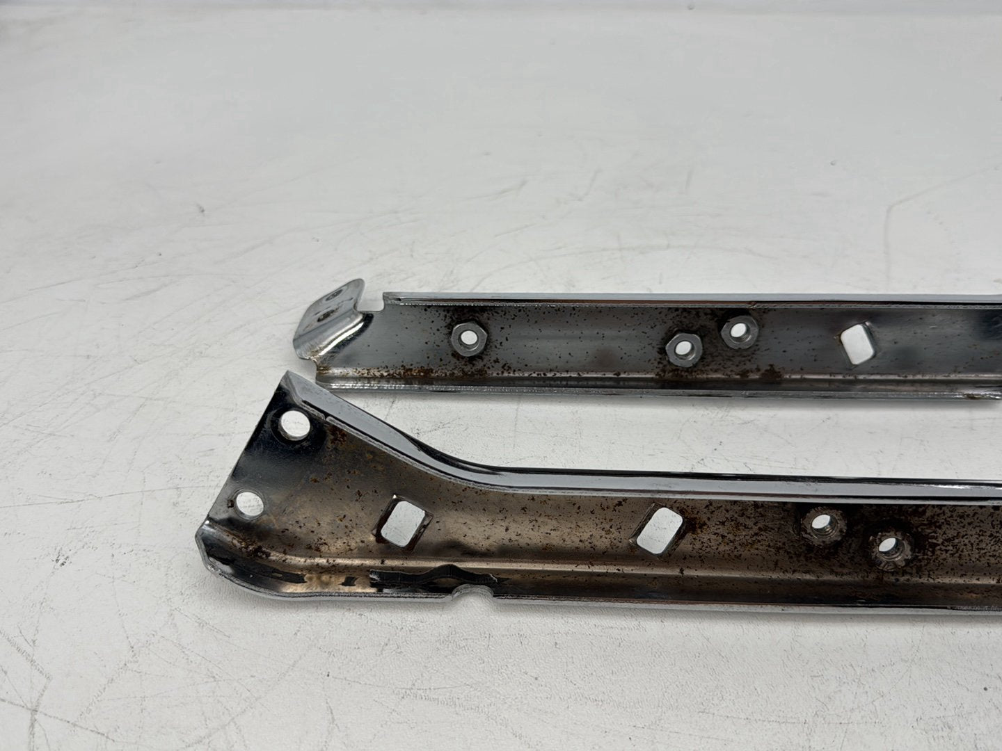 2008 Harley Touring FLHT Electra Glide OEM Left Right Saddlebag Fender Struts Brackets