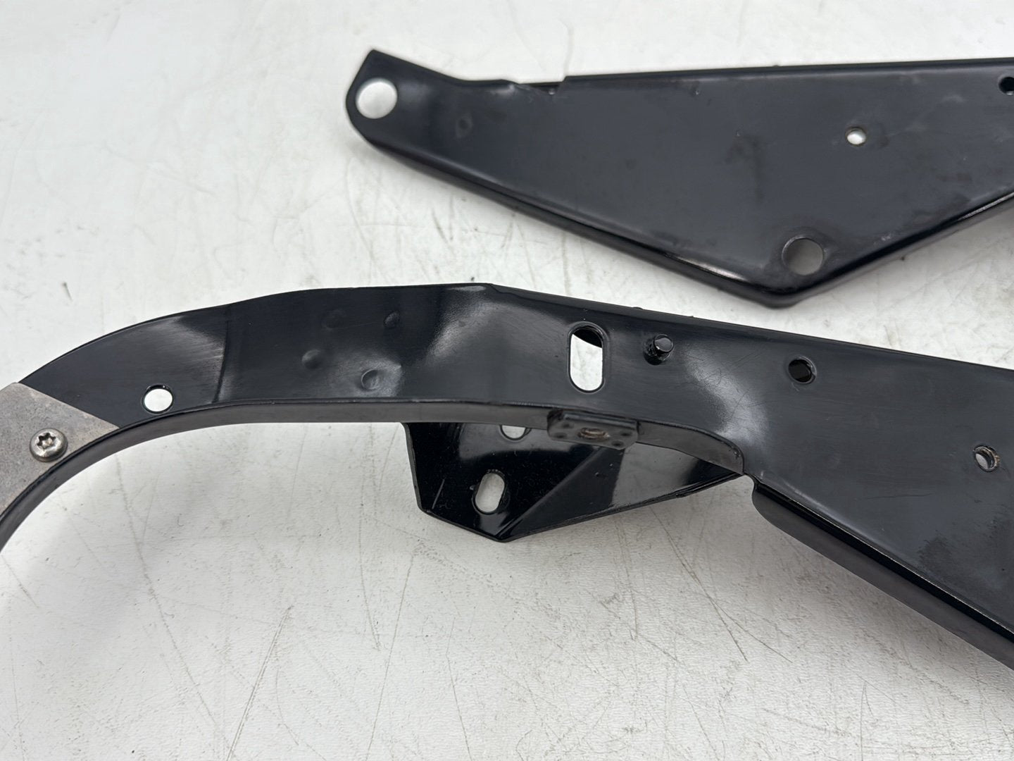 2007 Harley Touring FLHTCU Electra Glide Ultra OEM Right Left Fairing Support Brackets