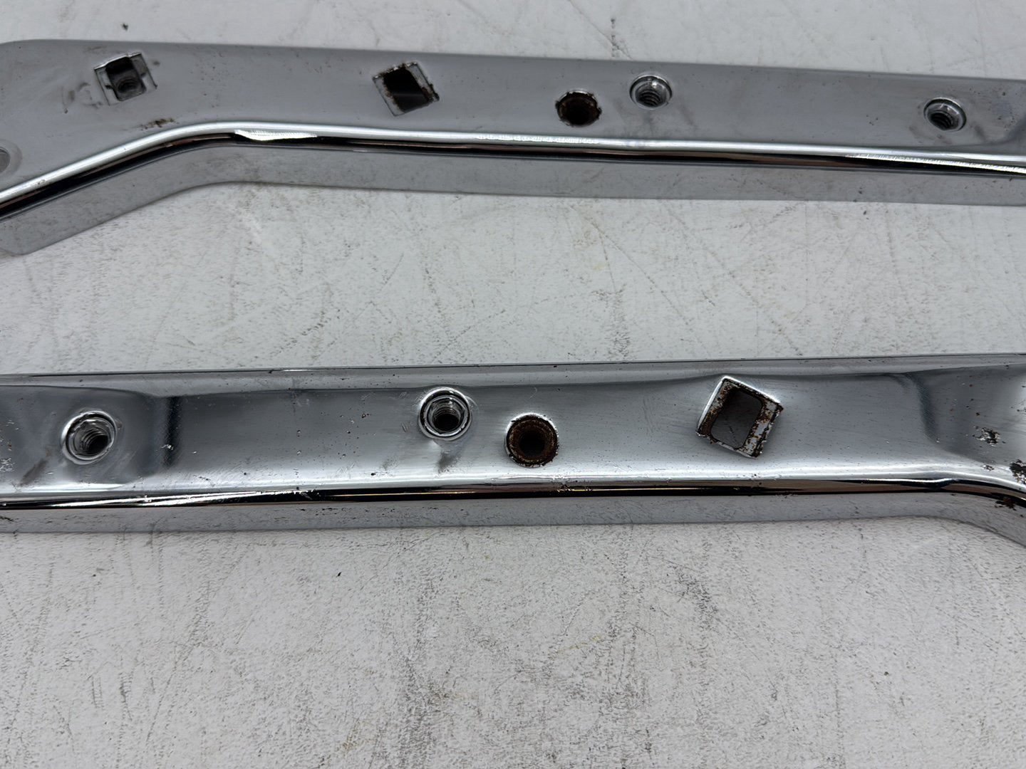1996 Harley Electra Glide Touring FLHT OEM Left Right Saddlebag Fender Struts Brackets