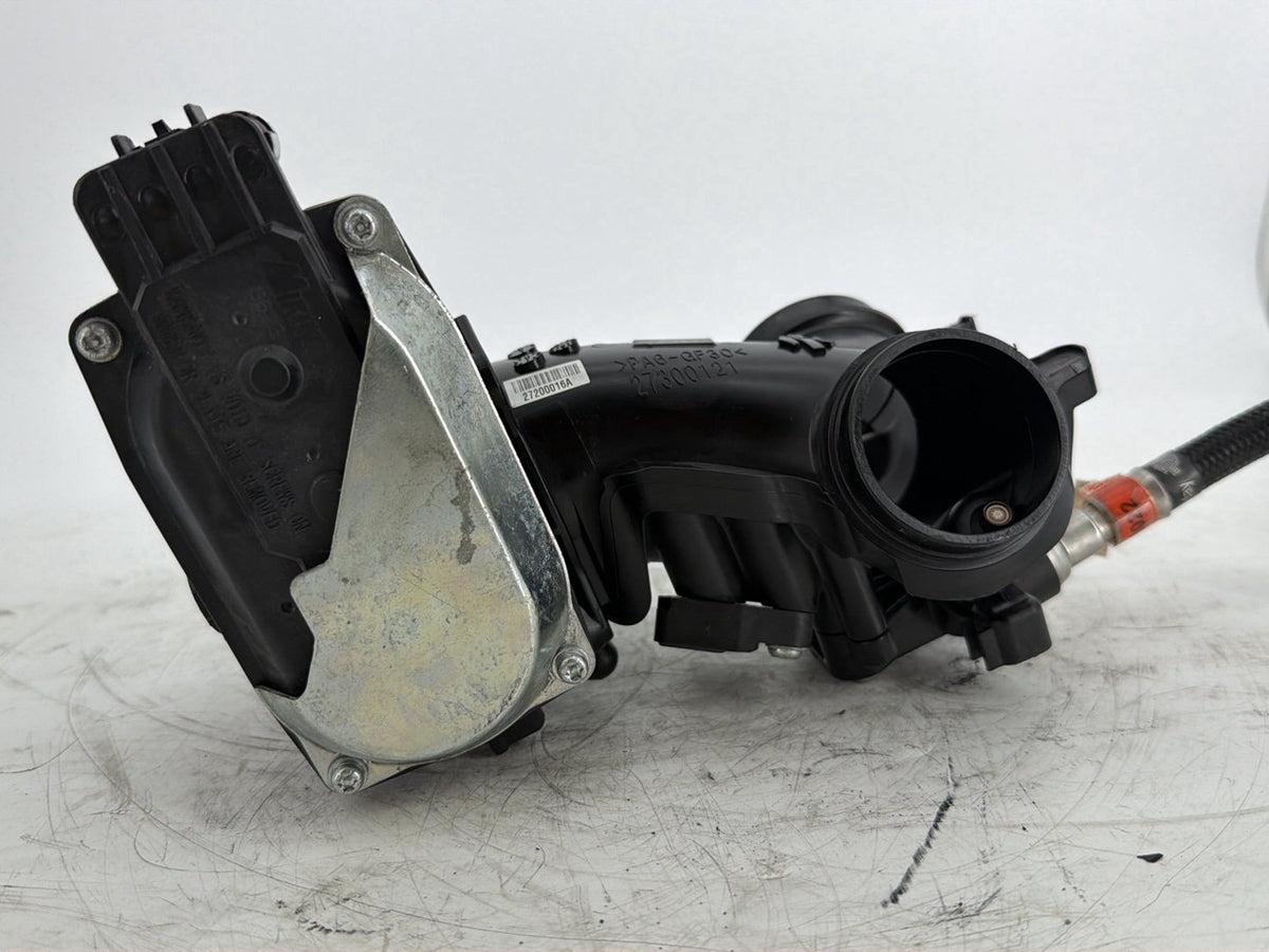 2017 Harley Touring FLHXS Street Glide OEM Engine Intake Manifold Throttle Body
