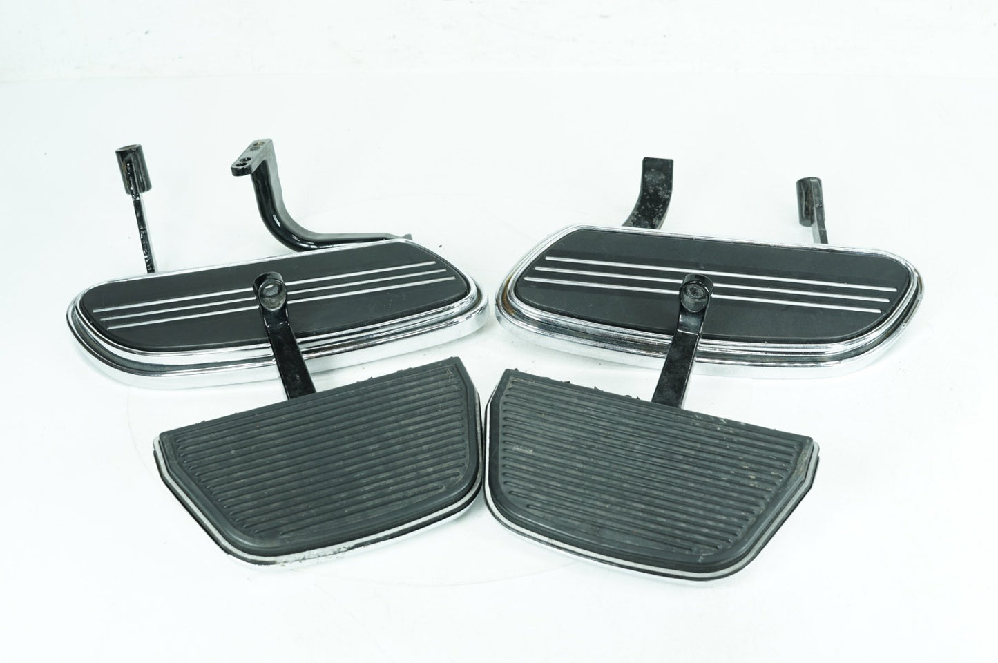 2007 - 2012 Harley-Davidson Touring Electra Glide Left Right Driver & Pass Floorboard Foot Rest 50683-04