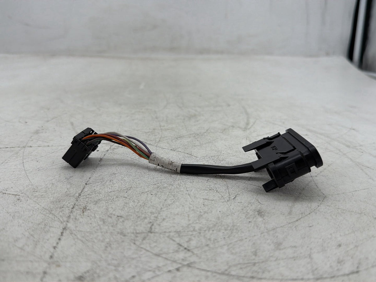 2010 Harley Electra Glide Touring Ultra OEM Dash Indicator Lamp Wire Plug 68789-96A