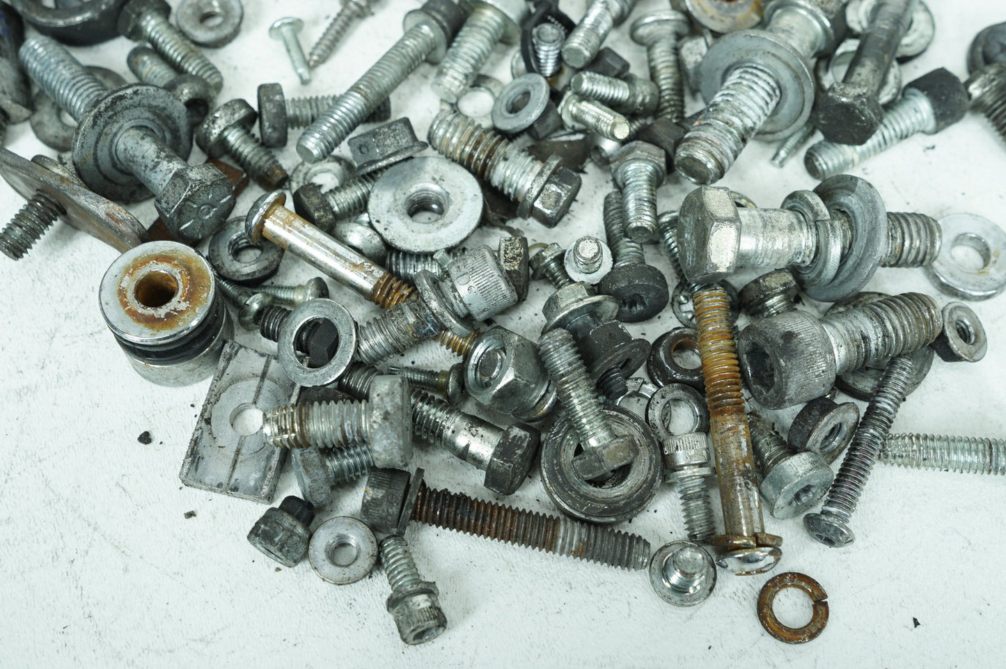 2007 - 2012 Harley-Davidson Touring CVO Electra Screamin Eagle Hardware Bolts Nuts & Brackets
