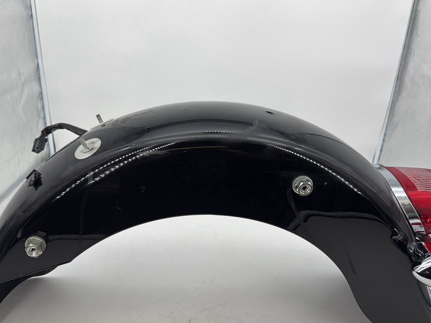 1999 - 2006 Harley-Davidson Touring Road King Custom Rear Wheel Fender & Turn Signals Bar 58702-02B